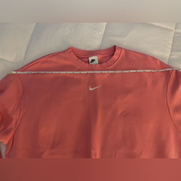 GUC Nike Phoenix oversized crewneck in Pink Coral Chalk and Sail. Size small - Picture 10 of 13